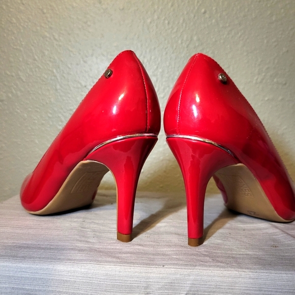 Jones New York Sexy Red Heels Size 6 - Picture 2 of 4